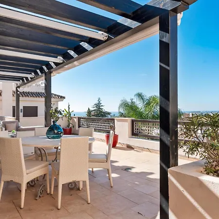 Apartment With Pool By Costarentals - Ref M51 Marbella